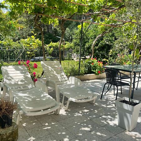 Retreat Apartments With Free Parking Pula Dış mekan fotoğraf